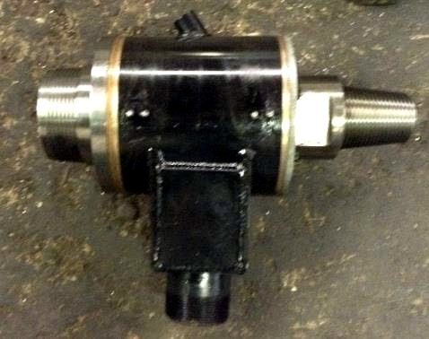 Compact grout swivel assembly with threaded ends and side connection